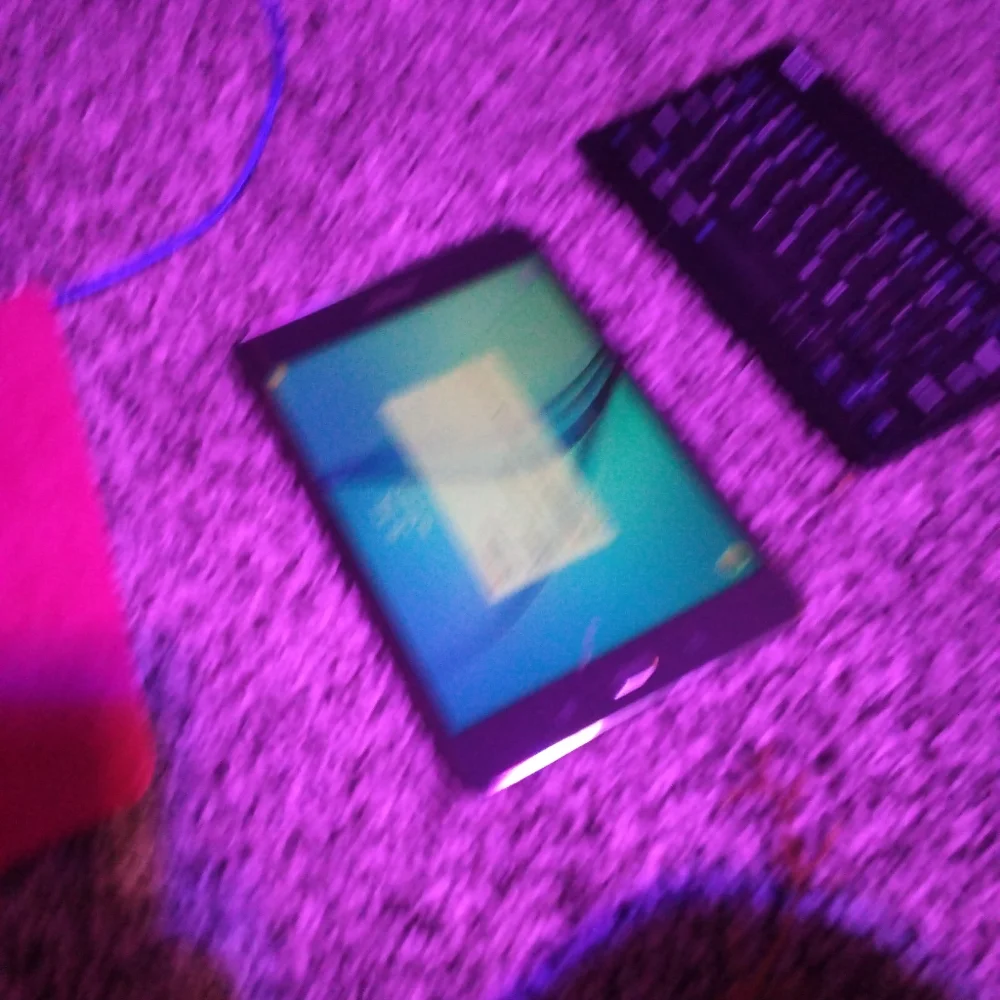 Samsung I pad with keyboard and case.